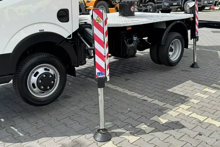 Nissan Cabstar zdjęcie 5