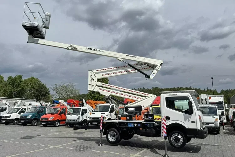 Nissan Cabstar zdjęcie 8