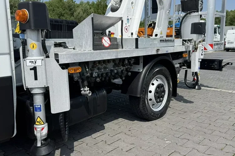 Iveco Daily 35S14 zdjęcie 9