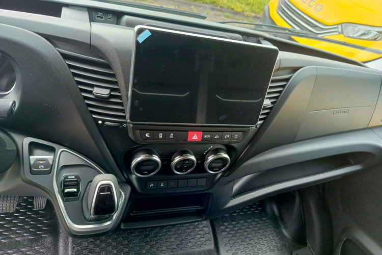 IVECO Daily 35S18HA8 V zdjęcie 18