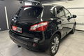 samochód osobowy Nissan zdjęcie 4