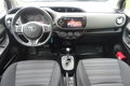 samochód osobowy Toyota zdjęcie 15