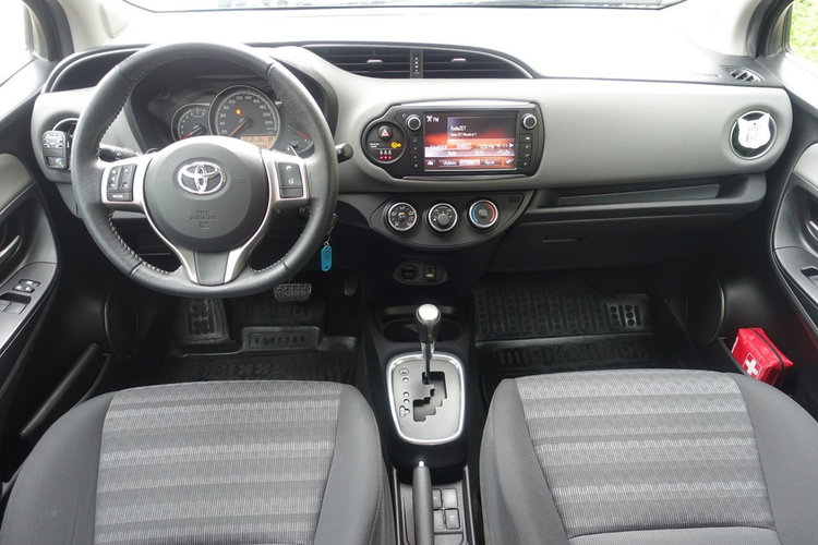 Toyota Yaris Oferta Prywatna Automat Salon PL zdjęcie 15