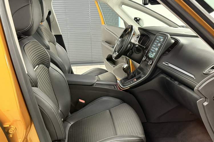 Renault Scenic 1.6 dCi 130KM INTENS Full LED Panorama HeadUp PDC 360 BOSE zdjęcie 17