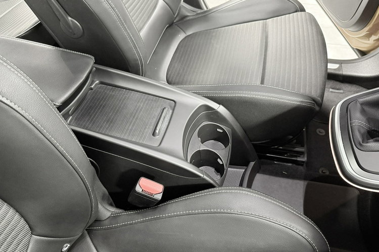 Renault Scenic 1.6 dCi 130KM INTENS Full LED Panorama HeadUp PDC 360 BOSE zdjęcie 29