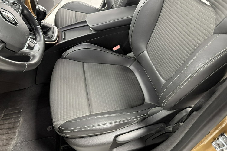 Renault Scenic 1.6 dCi 130KM INTENS Full LED Panorama HeadUp PDC 360 BOSE zdjęcie 37
