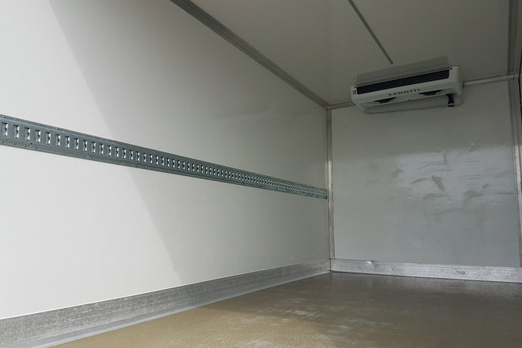 MAN TGE 3.180 VW CRAFTER 8EP CHŁODNIA AGREGAT 4.20x2.10x2.20 IZOTERMA zdjęcie 27