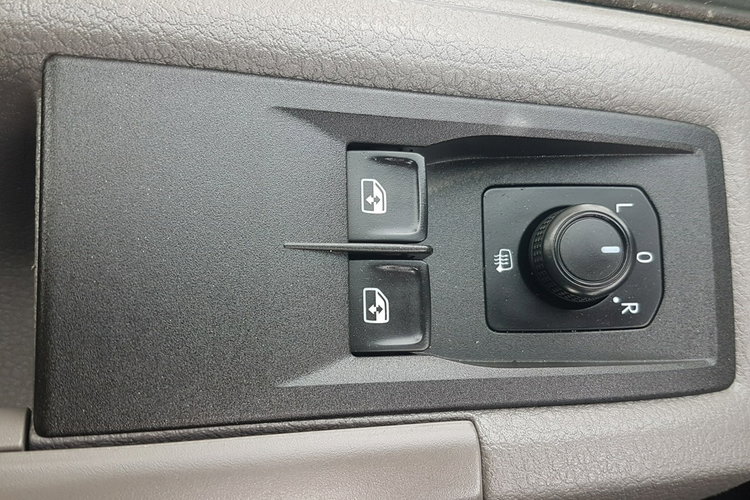 MAN TGE 3.180 VW CRAFTER 8EP CHŁODNIA AGREGAT 4.20x2.10x2.20 IZOTERMA zdjęcie 9