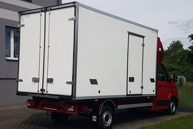 Volkswagen Crafter MAN TGE 3.180 8EP CHŁODNIA AGREGAT 4.20x2.10x2.20 IZOTERMA zdjęcie 4