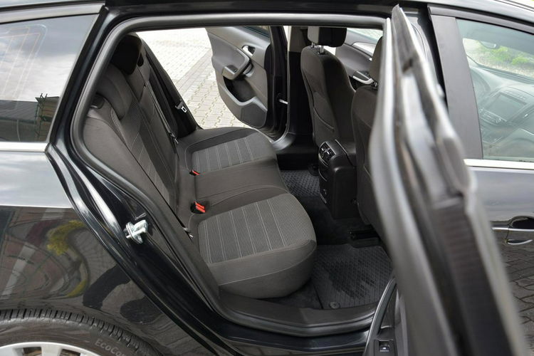 Opel Insignia Bi-Xenon Ledy 4X4 Zegary Virtual Radar Lane Assist Navi 2xParktr zdjęcie 18