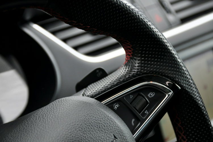 Skoda Octavia 2.0TDI(184KM) VRS Xenon Led Navi Panorama Skóry Reling F1 Alu18"ASO zdjęcie 36