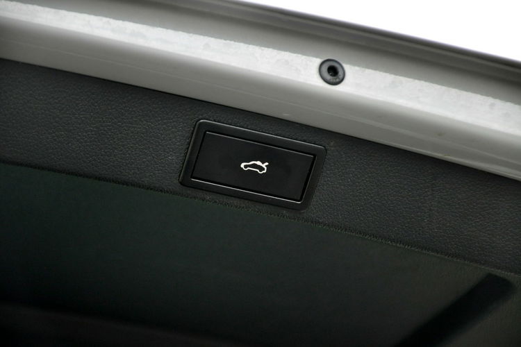 Skoda Octavia 2.0TDI(184KM) VRS Xenon Led Navi Panorama Skóry Reling F1 Alu18"ASO zdjęcie 38