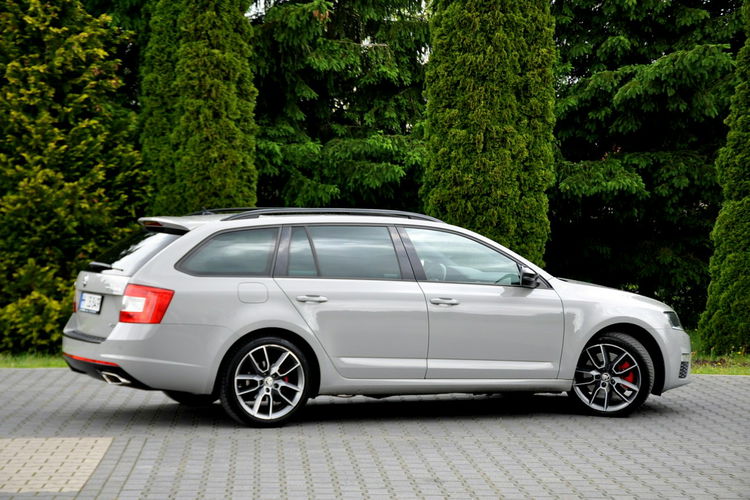 Skoda Octavia 2.0TDI(184KM) VRS Xenon Led Navi Panorama Skóry Reling F1 Alu18"ASO zdjęcie 5