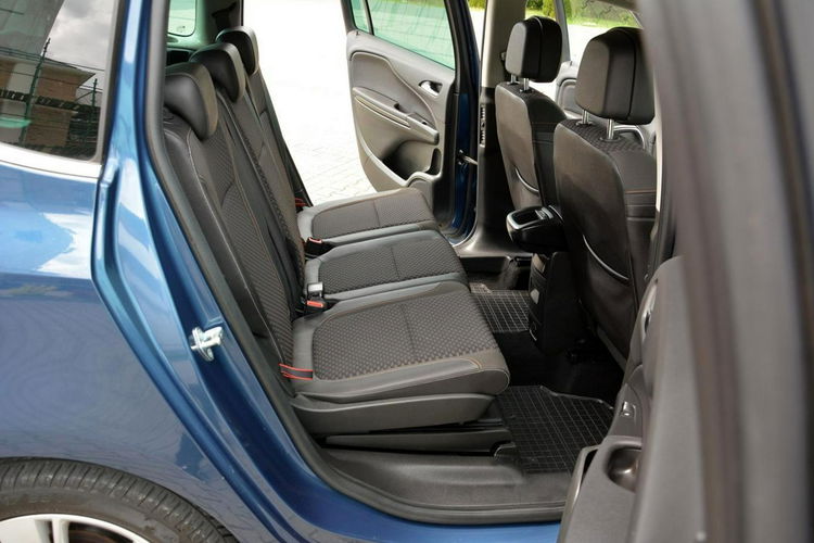 Opel Zafira Cosmo 7-Foteli Navi Skóry Ledy Xenon Parktronik Bagażnik Rowerowy zdjęcie 17