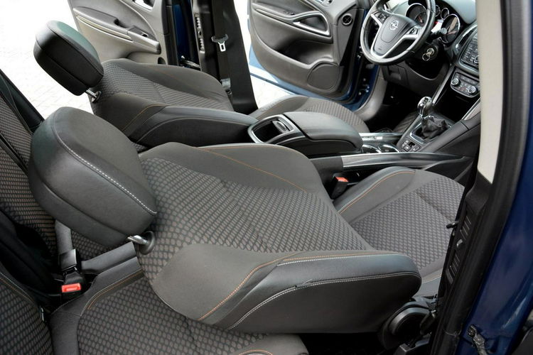 Opel Zafira Cosmo 7-Foteli Navi Skóry Ledy Xenon Parktronik Bagażnik Rowerowy zdjęcie 20