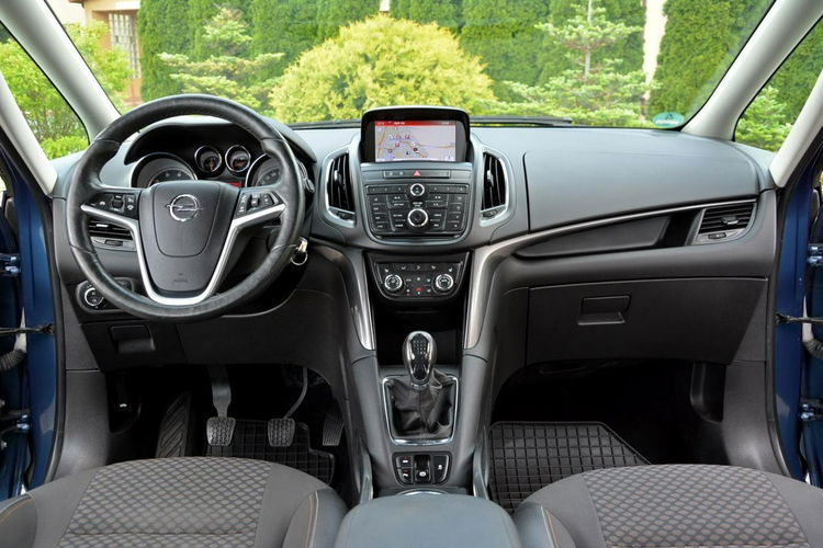 Opel Zafira Cosmo 7-Foteli Navi Skóry Ledy Xenon Parktronik Bagażnik Rowerowy zdjęcie 24