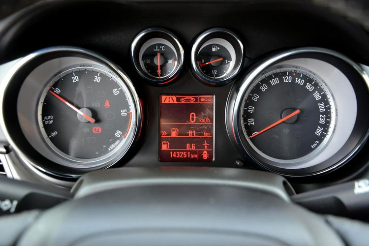 Opel Zafira Cosmo 7-Foteli Navi Skóry Ledy Xenon Parktronik Bagażnik Rowerowy zdjęcie 25