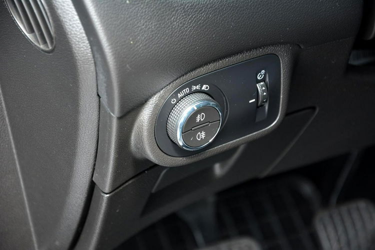 Opel Zafira Cosmo 7-Foteli Navi Skóry Ledy Xenon Parktronik Bagażnik Rowerowy zdjęcie 32