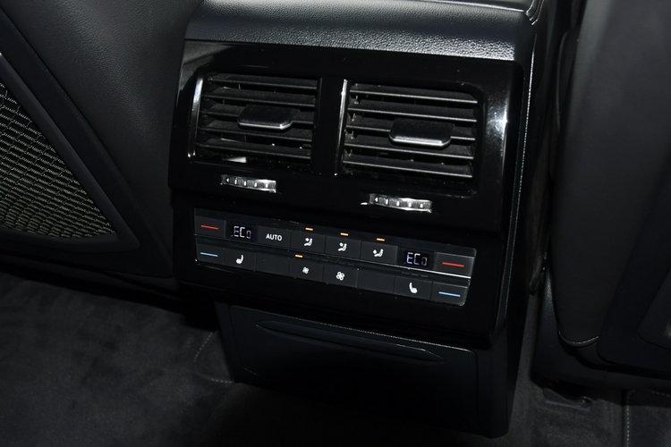 Volkswagen Touareg 3.0tdi 4x4.R-Line.Automat.Skóry.Kam.Cof.Navigacja..OKAZJ zdjęcie 19