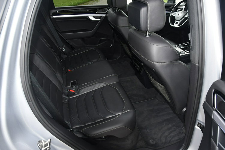 Volkswagen Touareg 3.0tdi 4x4.R-Line.Automat.Skóry.Kam.Cof.Navigacja..OKAZJ zdjęcie 23