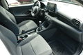 samochód osobowy Toyota zdjęcie 16