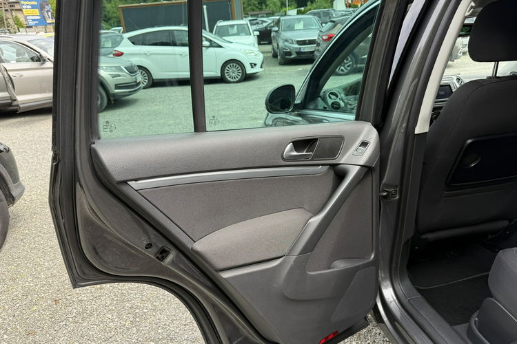 Volkswagen Tiguan . Nawigacja. Gwarancja. zdjęcie 14