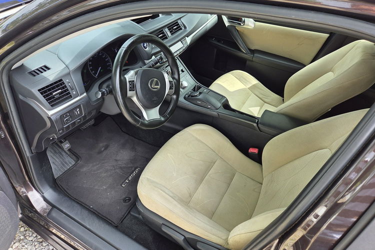 Lexus CT CT 200H 136KM Kamera ast. parkowania Full LED Alkantara Navi zdjęcie 11