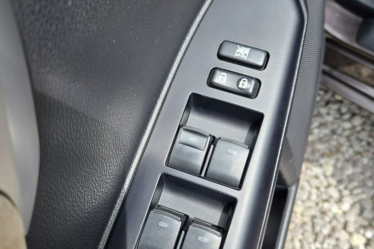 Lexus CT CT 200H 136KM Kamera ast. parkowania Full LED Alkantara Navi zdjęcie 27