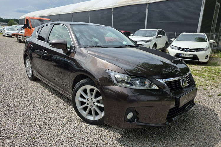 Lexus CT CT 200H 136KM Kamera ast. parkowania Full LED Alkantara Navi zdjęcie 3