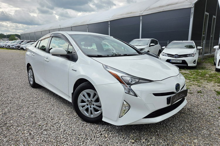Toyota Prius 1.8 HSD 136KM Hand free Kamera Navi Ast. pasa Distronic Serwis zdjęcie 2
