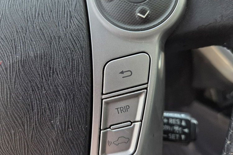 Toyota Prius+ 1.8 HSD 136KM Hand free 7 osobowy Bezwypadkowy zdjęcie 22