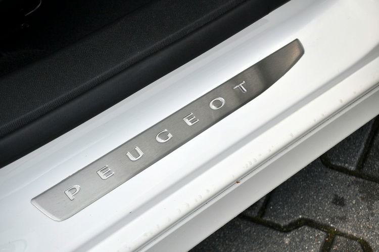 Peugeot 308 SW 1.5d(130KM) GT Virtual Radar Ful Led Panorama Skóry Navi Kamera360 Ful zdjęcie 20