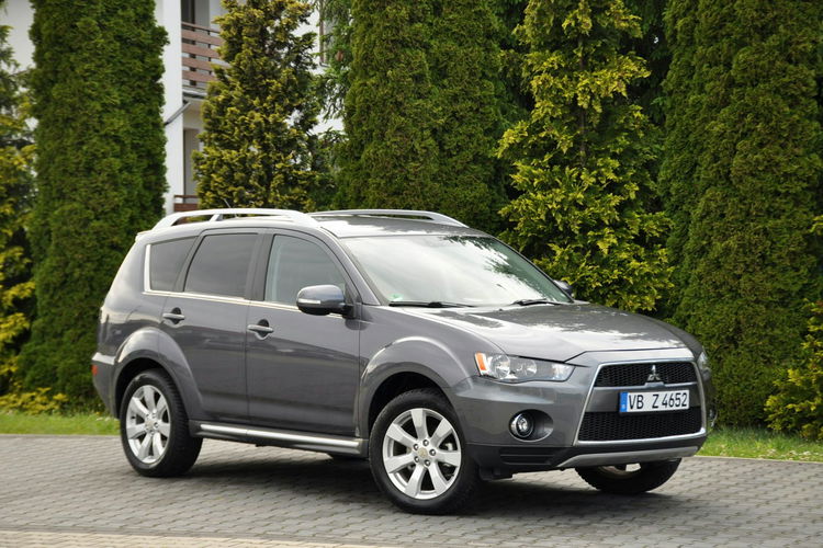Mitsubishi Outlander 2.0i(147KM) Lift Duża Navi Skóry Reling Klimatyzacja I Wł Alu18"ASO zdjęcie 3