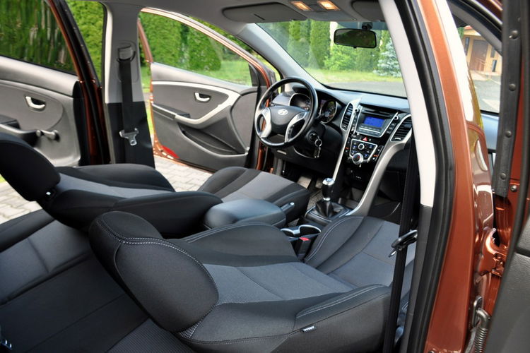 Hyundai i30 1.4i(99KM) Led Klimatyzacja Parktronik Welur I Właściciel Alu 15"ASO zdjęcie 23