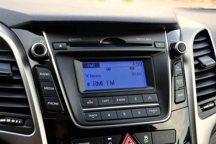 Hyundai i30 1.4i(99KM) Led Klimatyzacja Parktronik Welur I Właściciel Alu 15"ASO zdjęcie 30