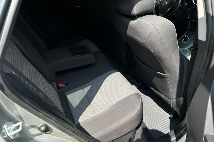 Toyota Auris 1.8 HSD 135KM SELECTION COMFORT, salon Polska, gwarancja zdjęcie 13