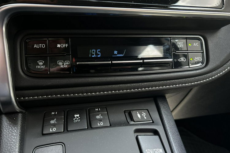 Toyota Auris 1.8 HSD 135KM SELECTION COMFORT, salon Polska, gwarancja zdjęcie 18