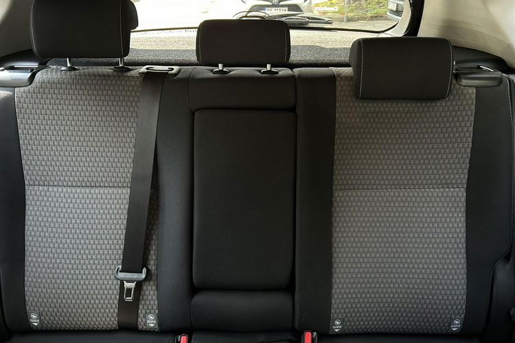 Toyota Auris 1.8 HSD 135KM SELECTION COMFORT, salon Polska, gwarancja zdjęcie 30