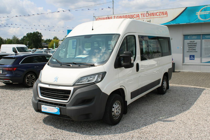 samochód osobowy Peugeot zdjęcie 1