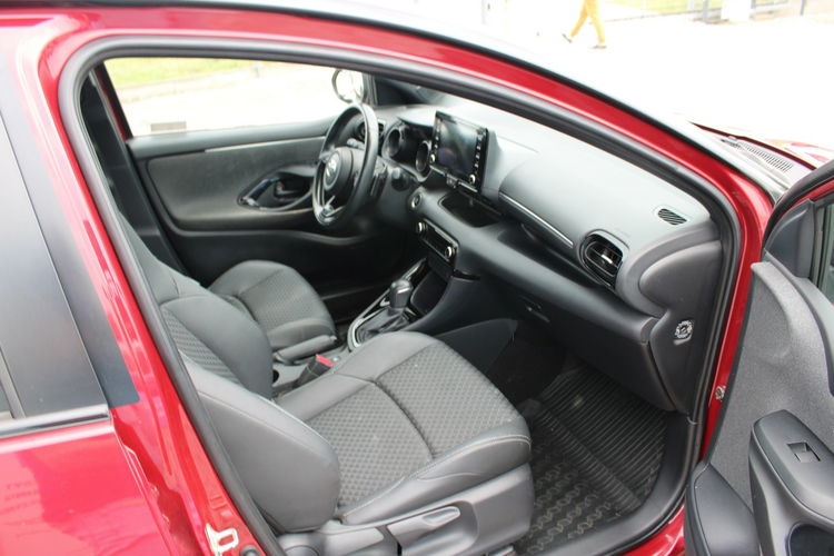 Toyota Yaris Selection Automat Kamera Asysten pasa zdjęcie 30