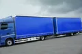 samochód ciężarowy Mercedes zdjęcie 3