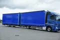 samochód ciężarowy Mercedes zdjęcie 4