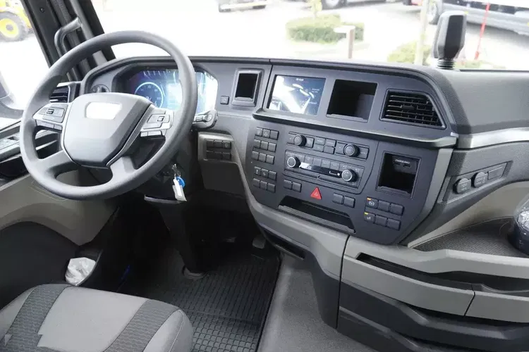 MAN TGX 26.400 / NOWA chłodnia IGLOOCAR 20 palety / 6x2 / 2024 / 2 szt. zdjęcie 16