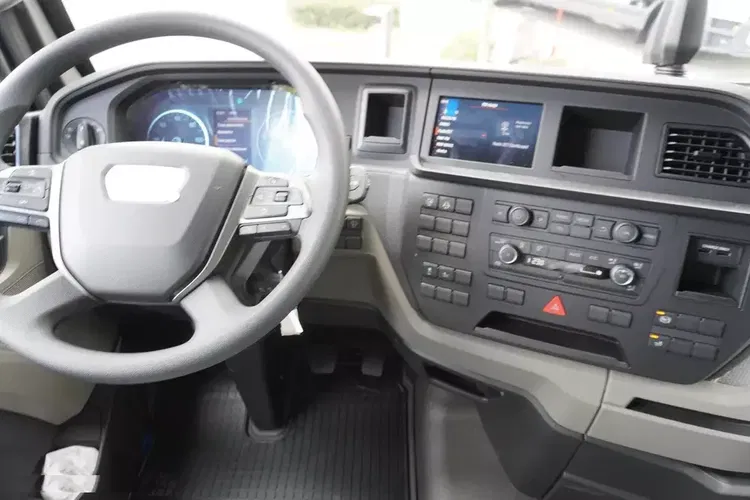 MAN TGX 26.400 / NOWA chłodnia IGLOOCAR 20 palety / 6x2 / 2024 / 2 szt. zdjęcie 18