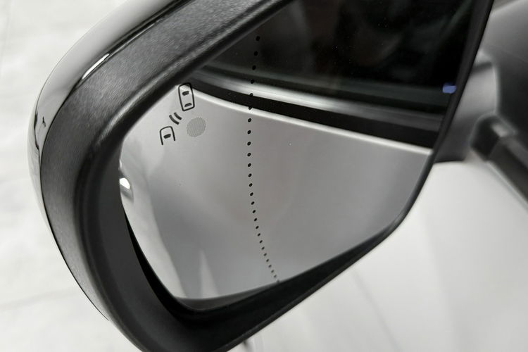 Renault Scenic 1.6 dCi 130KM INTENS Full LED Panorama HeadUp PDC 360 BOSE zdjęcie 12