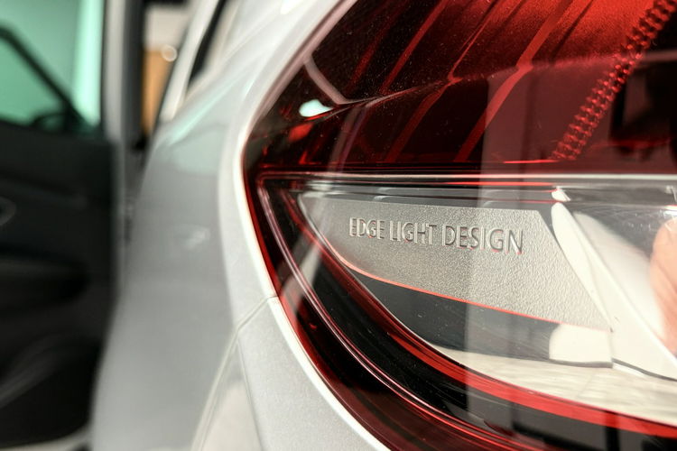 Renault Scenic 1.6 dCi 130KM INTENS Full LED Panorama HeadUp PDC 360 BOSE zdjęcie 15