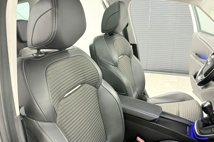 Renault Scenic 1.6 dCi 130KM INTENS Full LED Panorama HeadUp PDC 360 BOSE zdjęcie 19