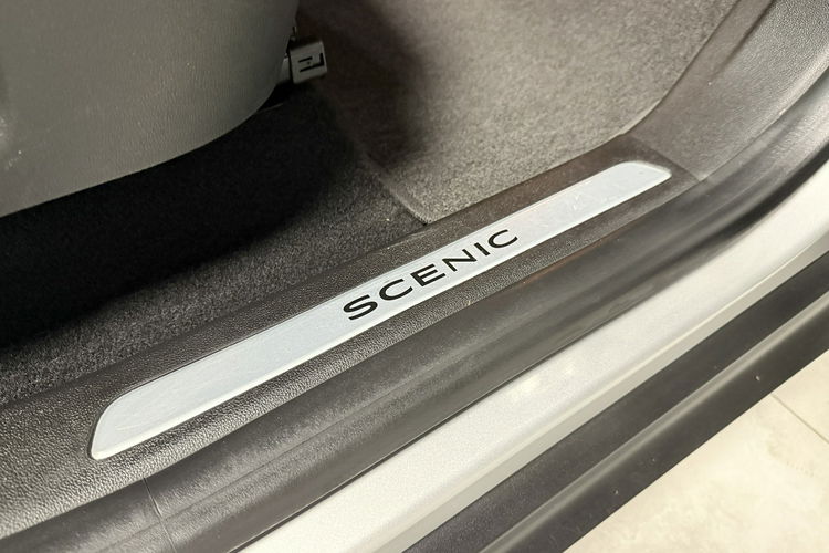 Renault Scenic 1.6 dCi 130KM INTENS Full LED Panorama HeadUp PDC 360 BOSE zdjęcie 30