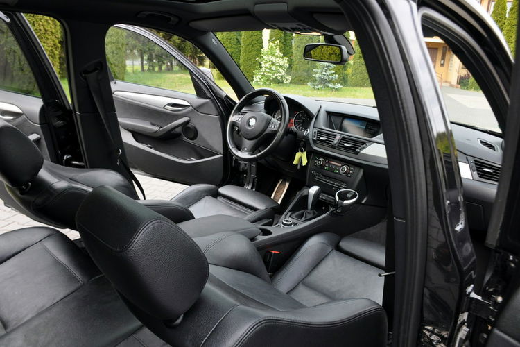 BMW X1 2.0d(204KM) M-Pakiet xDrive Xenon Navi Kamera Skóry Panorama Alu17"ASO zdjęcie 24
