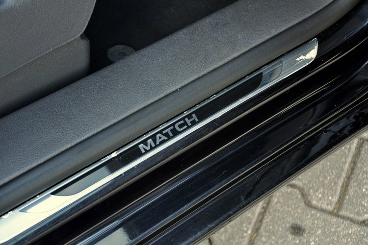 Volkswagen Touran 2.0TDI(140KM) Lift Xenon Led Duża Navi 7-Foteli Match Reling Alu16"ASO zdjęcie 19